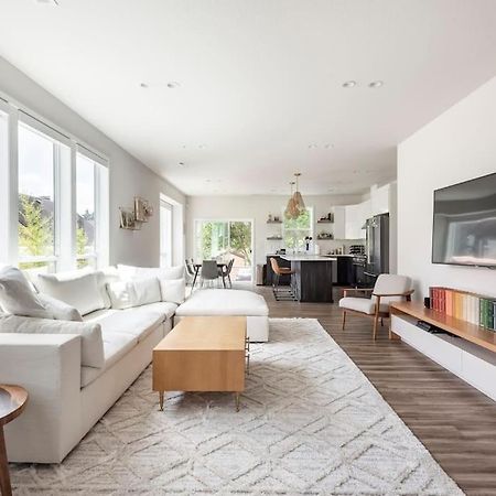 Comfy Family Home, Walkable Neighborhood + Patio! Portland Buitenkant foto