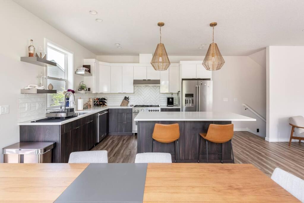 Comfy Family Home, Walkable Neighborhood + Patio! Portland Buitenkant foto