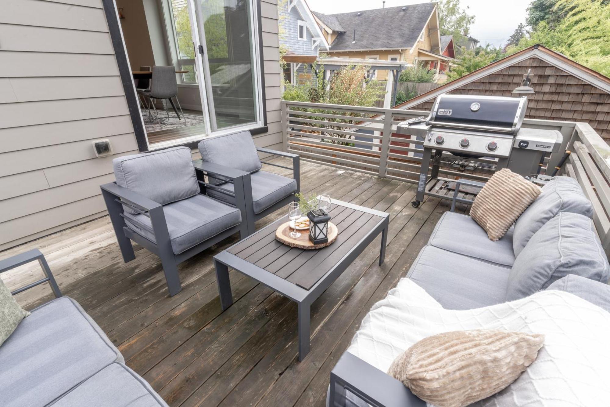 Comfy Family Home, Walkable Neighborhood + Patio! Portland Buitenkant foto