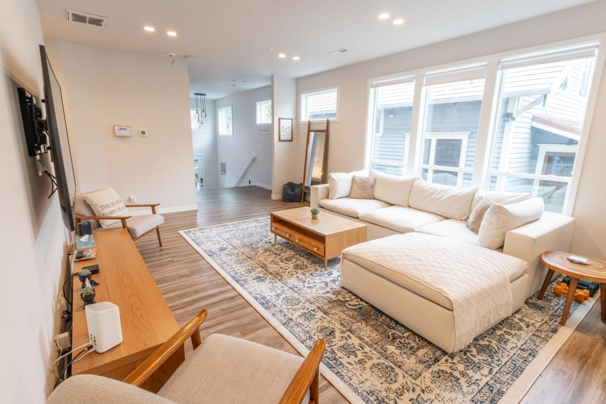 Comfy Family Home, Walkable Neighborhood + Patio! Portland Buitenkant foto